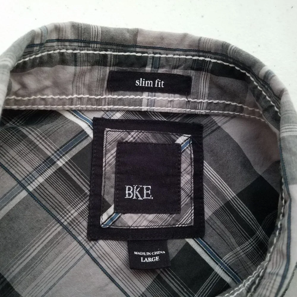 BKE Buckle Plaid Button Front Long Sleeve Shirt SLIM FIT‎ Mens Large